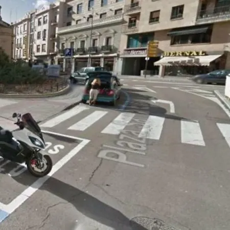 Azafranal-parking Gratis- Apartment